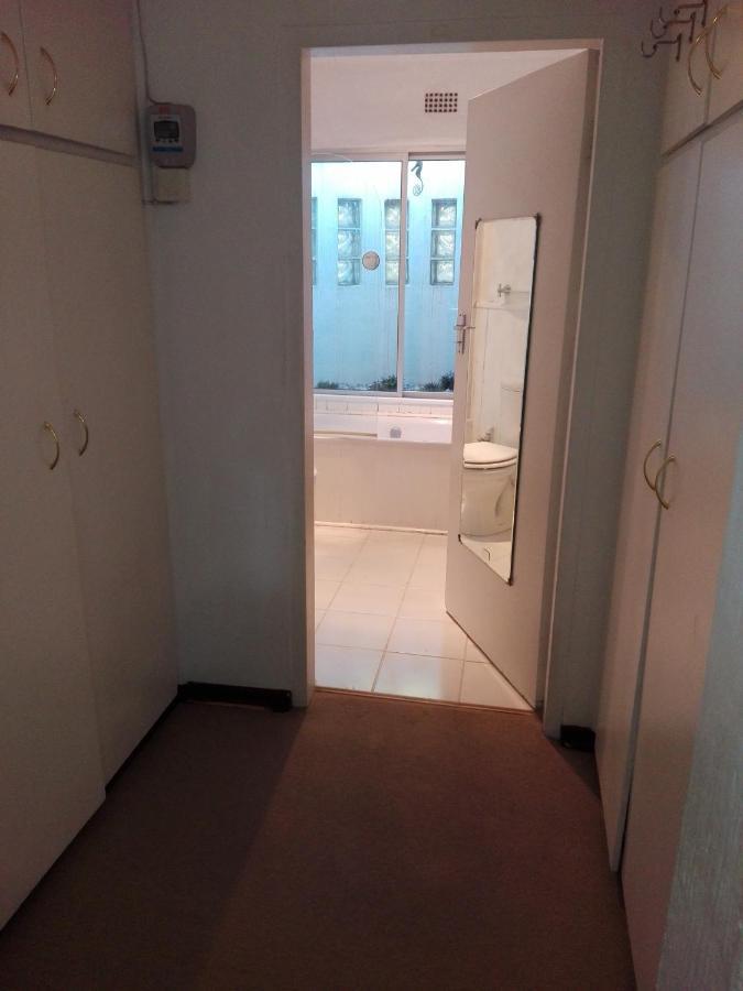 Fourways Guest Lodge Johannesburg Ngoại thất bức ảnh